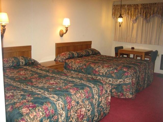 Mountain Trail Inn Logan Стая снимка